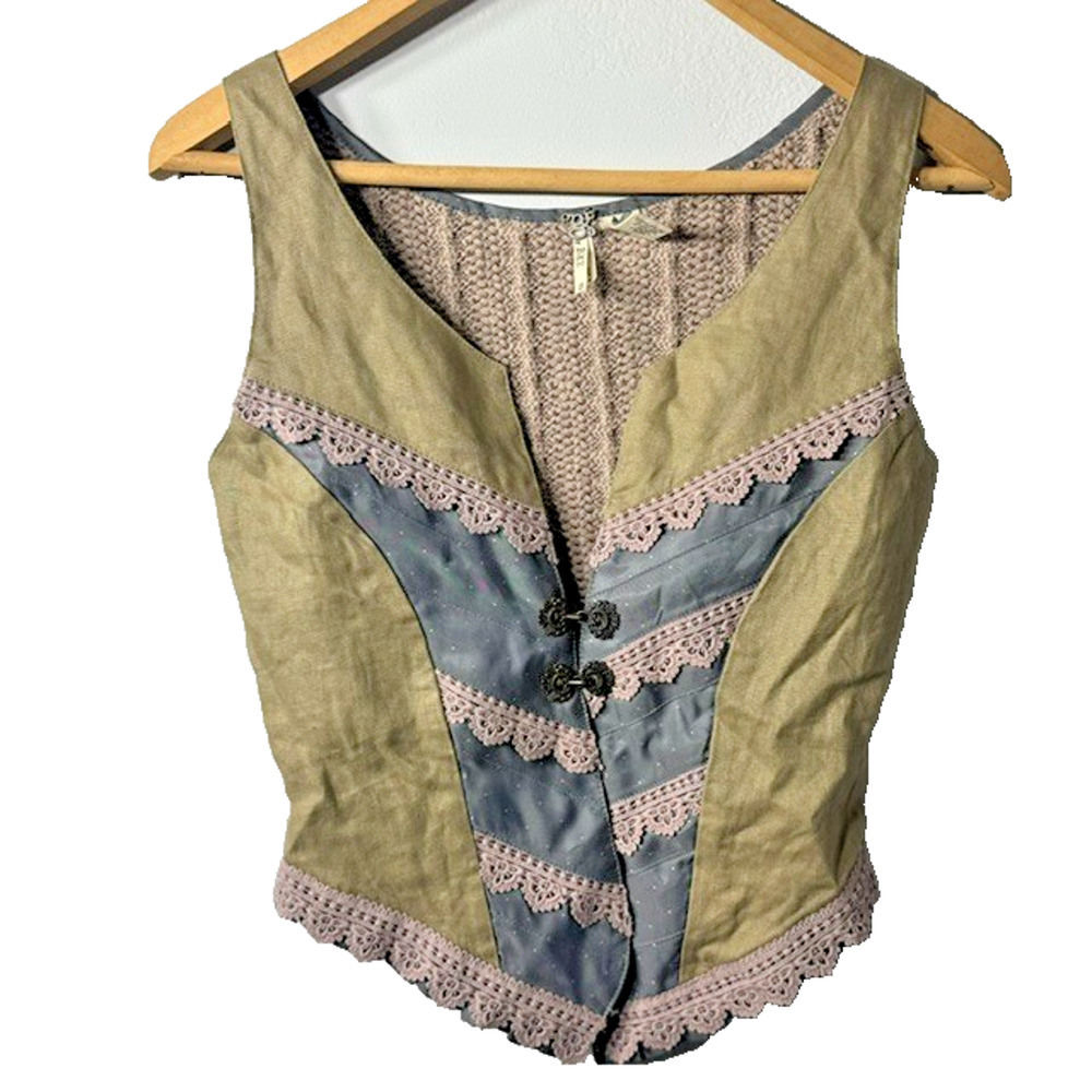 BKE Women's Beige and Dusty Blue Lace-Trim Vest